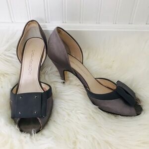 Caparros charcoal light gray satin peep toe pumps high heels size 7.5
